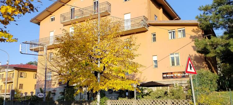 维莱斯酒店(Hotel Veles)图片