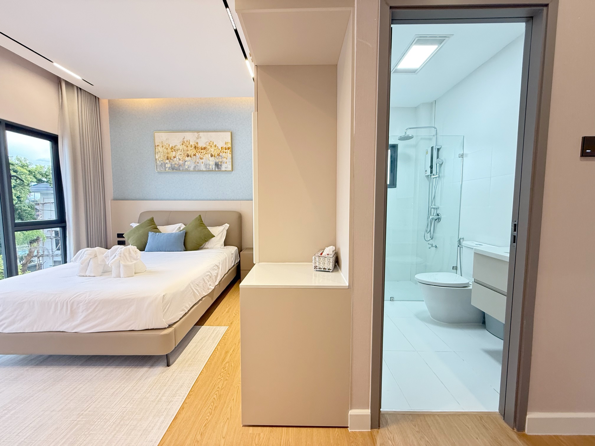 Luxury pool villa near Chiang Mai Old City, 4 bedrooms and 5 bathrooms Hotel Overview