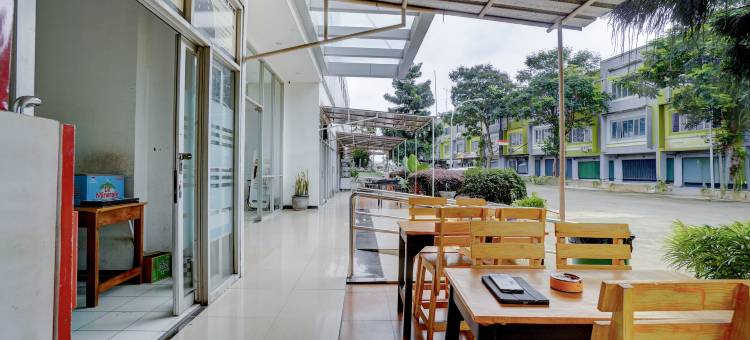OYO 95090 Elzirooms 古农普特里(OYO 95090 Elzirooms Gunung Putri)图片