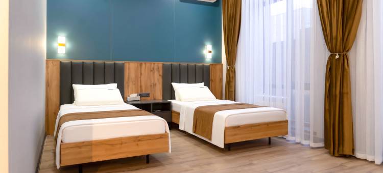 云朗商旅酒店(阿拉套中央广场店)(Yunlang Business Travel Hotel)图片