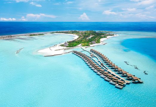 Kuda Villingili Resort Maldives Hotel Overview