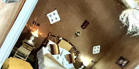 RIAD SARAYAS