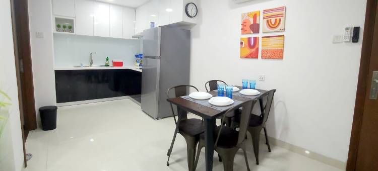 Near Ferry Terminal. COZY 02 Bedroom Condo. HarbourBay Residences.图片