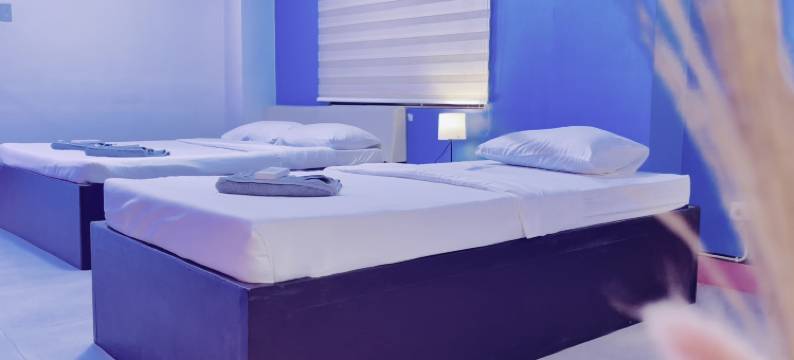 RedDoorz Premium @ RNJ Hotel图片