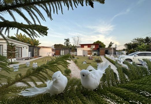 Na Khonglong Hotel Overview