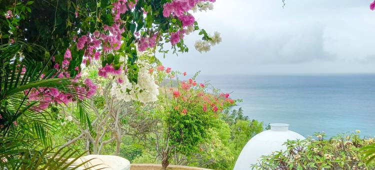 龙目岛蒙提吉湾穹顶别墅(Mentigi Bay Dome Villas)图片