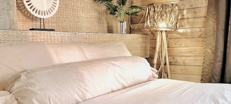 Sundown Farm Stay | Pinewood Villa with Pool图片