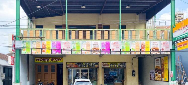 Rimbaku Homestay Syariah near Alun Alun Batu RedPartner图片
