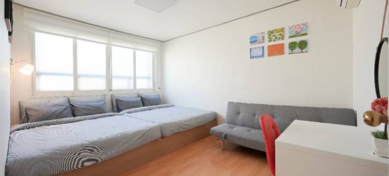 浪漫满屋/弘大入口站7号出口派对室。宽敞的空间2室(Seoul Full House/Hongdae Entrance Sta.Exit 7. Party room. Big House. Two Rooms.)图片