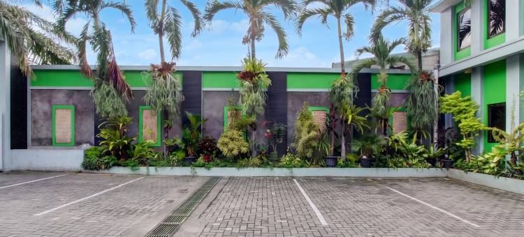 橡树联排别墅潘卡纳卡玛琉波罗酒店(Townhouse Oak Pancanaka Malioboro Hotel)图片