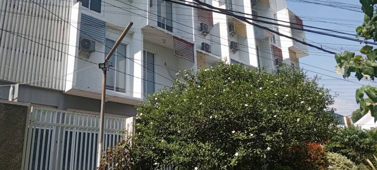 达玛库龙橡树镇屋酒店(Townhouse Oak Hotel Damar Kurung)图片
