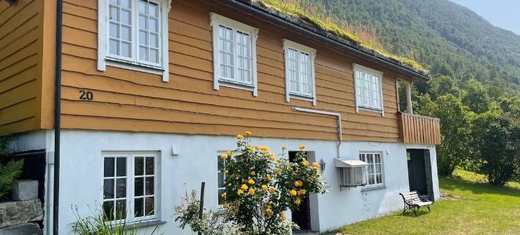 Fjordfront Farmhouse | Sauna, Boat & Sunnmøre Alps图片