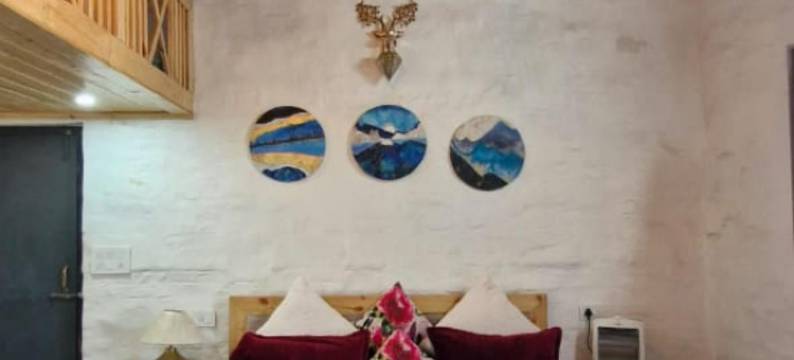 塔察拉 卡万(Tatsaaraa Kavan)图片