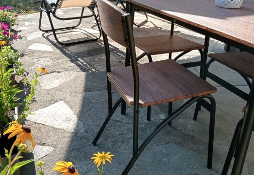 Dormouse House Hotel Overview