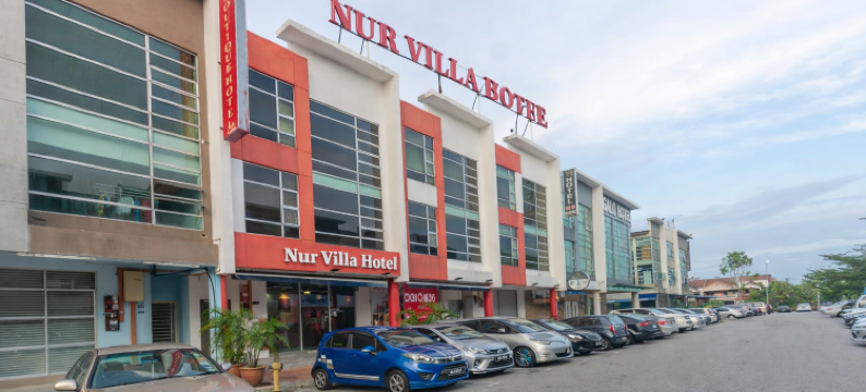 Capital O 91277 努尔别墅酒店(Capital O 91277 Nur Villa Hotel)图片