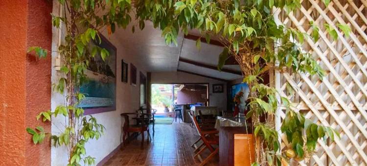 Salty Crocodile Resort by RedDoorz图片