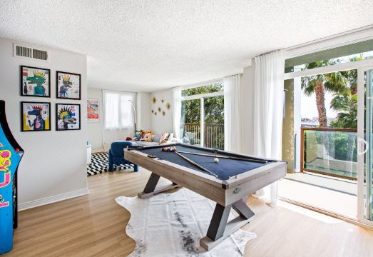 Ocean 2min | Pool | PacMan | Jacuzzi | Parking Hotel Overview