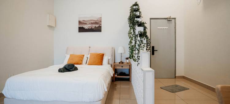 Mount Austin Muji Style 4 pax Deluxe Room图片