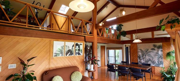 Malama Monstera In a botanical space, pls have a relaxing time.图片