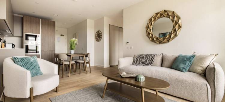 查尔斯希望伦敦格林福德(Charles Hope London Greenford)图片