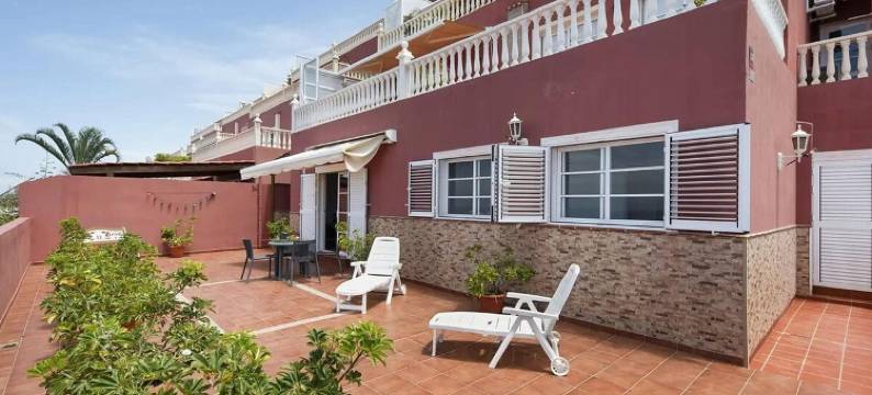 靠近哈丁海滩的波多度假屋(Holiday Home in Puerto near Playa Jardín)图片