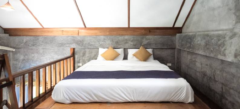 Baan Suan Lung Wat (Near  Surakul Pier)图片