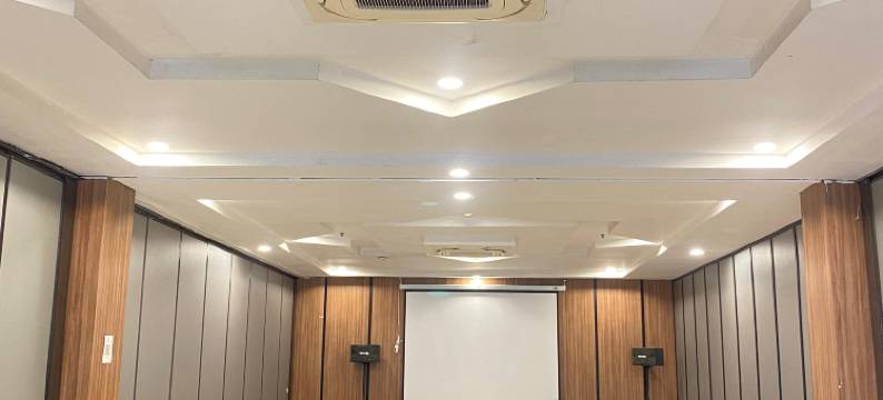 阿迪亚会议中心酒店(Adia Convention Center Hotel)图片