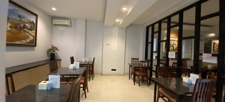 Townhouse Oak Hotel Niaga Surabaya图片