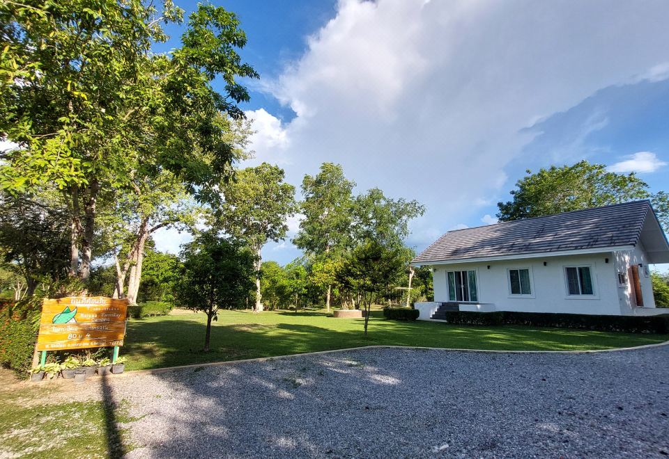 Raiyaa Farmstay Hotel Overview