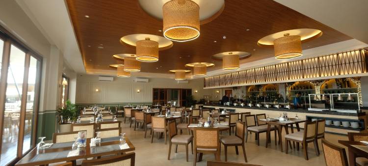 The Tropics at MacArthur Park Resort and Convention Center图片