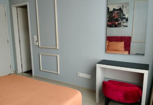 Hyde Studio Hotel Overview