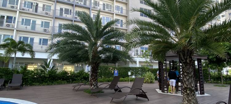 A Cozy 2 Bedroom Unit with a Parking at South Residences SM Southmall图片
