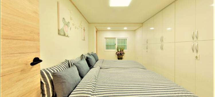 多情之家/弘大入口站。7号出口，可以开派对房。可爱的宽敞空间(Seoul Dajeong House/Hongdae Entrance Sta.Exit7.  Party room. Lovely Big House)图片