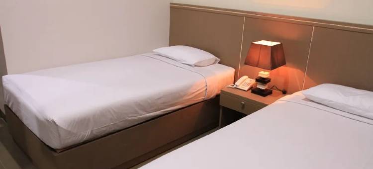 Cozzy Hotel Menara Archie图片