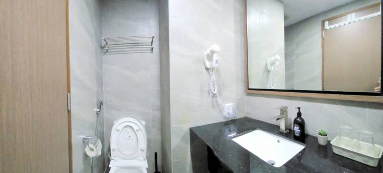 Near Ferry Terminal. COZY 02 Bedroom Condo. HarbourBay Residences.图片