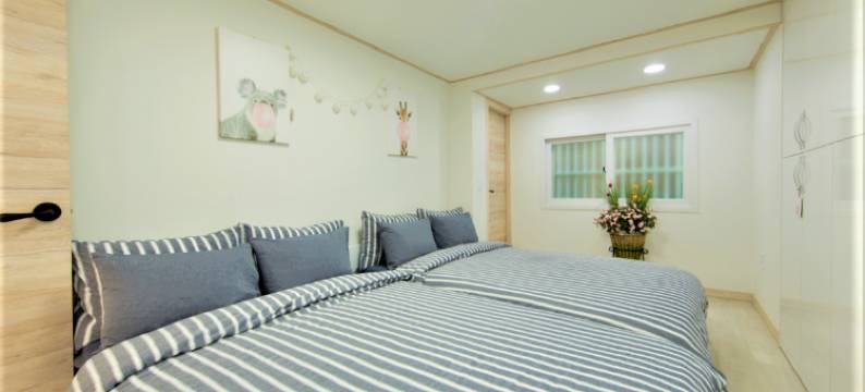 多情之家/弘大入口站。7号出口，可以开派对房。可爱的宽敞空间(Seoul Dajeong House/Hongdae Entrance Sta.Exit7.  Party room. Lovely Big House)图片