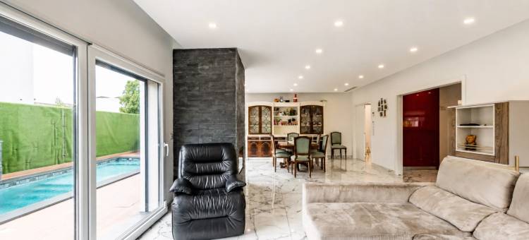 Derisell Villa Pool图片