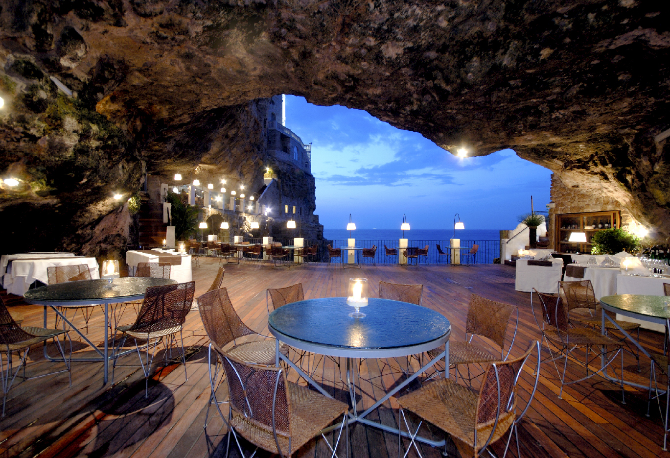 Hotel Grotta PalazzeseOver view