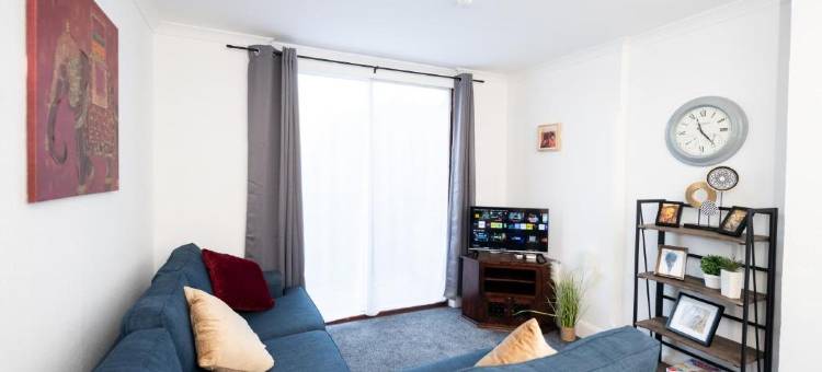 高速WiFi & 免费停车 | 静谧四卧室度假屋 |(Restful 4BDR Home | Fast WiFi & Free Parking |)图片