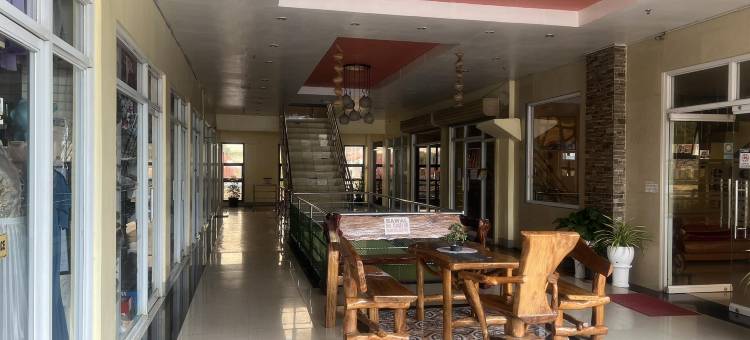 Rielena Plaza Hotel and Suites图片