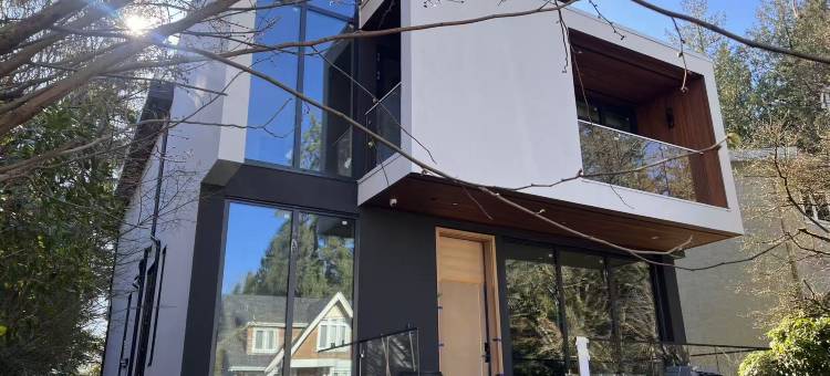 温西奢墅(Modern house near UBC)图片