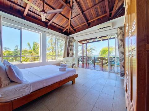 蓝礁石由dodo和Croissant提供(BLUE REEF Blue Bay by Dodo et Croissant)