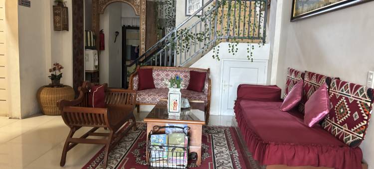 Townhouse Oak靠近RSUD Dr. Zainoel Abi(Townhouse Oak near RSUD Dr. Zainoel Abidin formerly Poma Hotel)图片