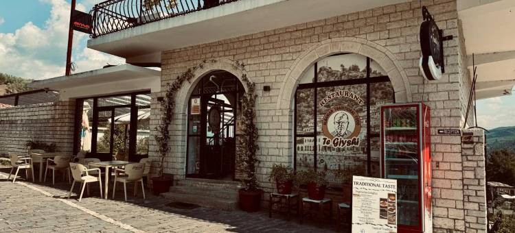 在祖父家的特吉希(Te Gjyshi (at Grandfather))图片