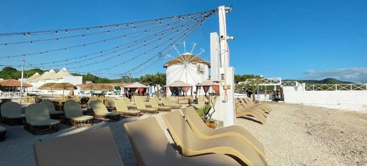 卡拉塔干地中海海滩酒店-由Cocotel提供(The Beach Calatagan Mediterraneo powered by Cocotel)图片
