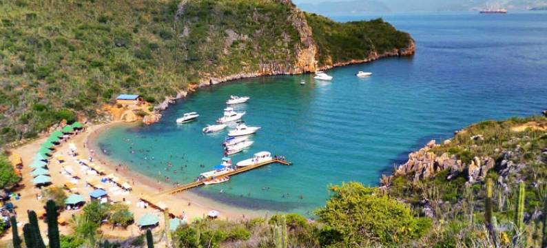 靠近哈丁海滩的波多度假屋(Holiday Home in Puerto near Playa Jardín)图片