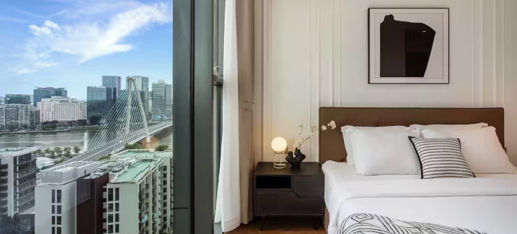 Bluesky The Crest Luxury Residence图片