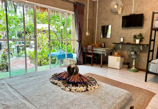 Deluxe Room Aircon For 2 Pax -1 Hotel Overview