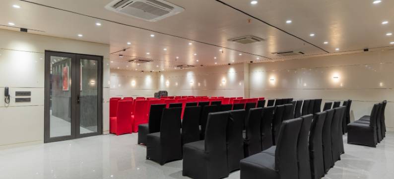 Hotel Redvibe-A Unit of RVS Groups图片