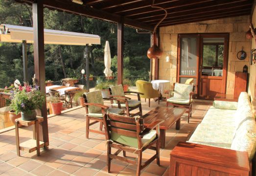 Erguvanlı Ev Hotel Overview